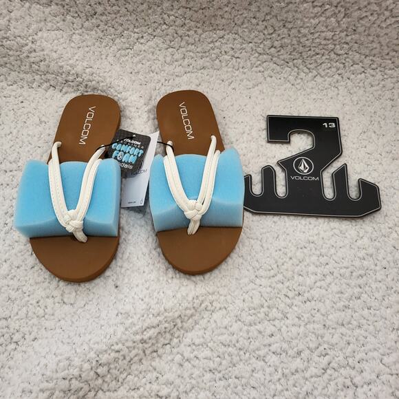 NEW Volcom Girls Forever and Ever Flip Flop Sandal, Star White, 13 Big Kid - Picture 2 of 4